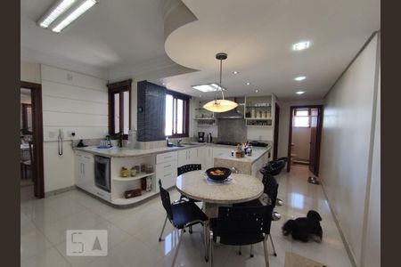 Apartamento à venda com 190m², 3 quartos e 2 vagas Apartamento à venda com 190m², 3 quartos e 2 vagasCozinha