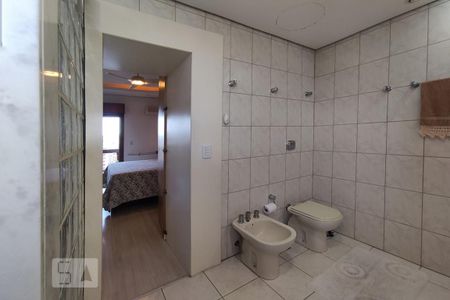 Apartamento à venda com 190m², 3 quartos e 2 vagas Apartamento à venda com 190m², 3 quartos e 2 vagasBanheiro da Suíte