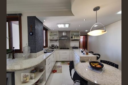 Apartamento à venda com 190m², 3 quartos e 2 vagas Apartamento à venda com 190m², 3 quartos e 2 vagasCozinha