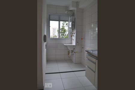 Apartamento à venda com 40m², 2 quartos e 1 vagaCozinha / Área de serviço (fundo)