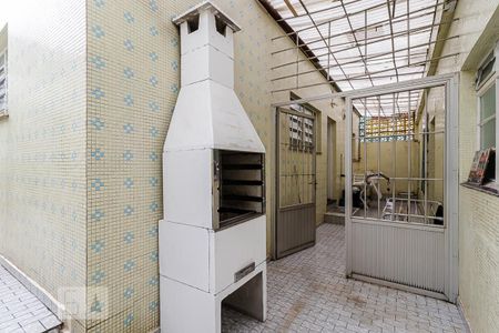 Casa à venda com 260m², 3 quartos e 2 vagasQuintal