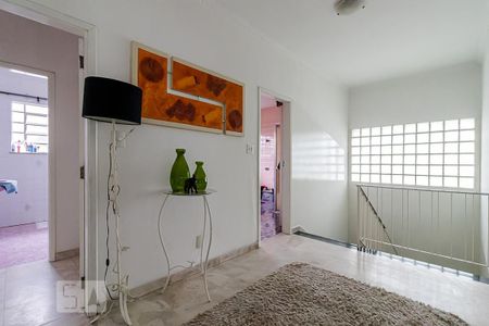 Casa à venda com 260m², 3 quartos e 2 vagasCorredor