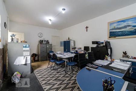 Casa à venda com 260m², 3 quartos e 2 vagasEscritório