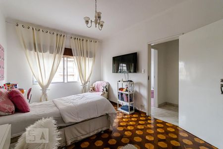 Casa à venda com 260m², 3 quartos e 2 vagasSuíte