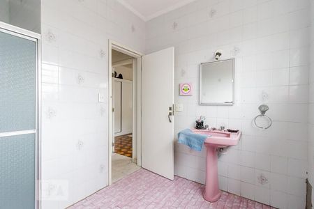 Casa à venda com 260m², 3 quartos e 2 vagasBanheiro da Suíte