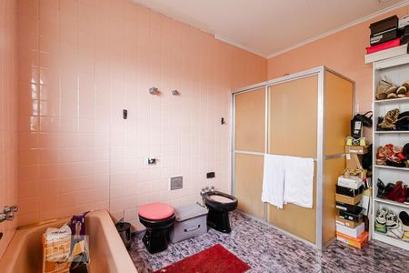 Casa à venda com 260m², 3 quartos e 2 vagasBanheiro