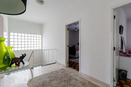 Casa à venda com 260m², 3 quartos e 2 vagasCorredor