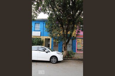 Casa à venda com 120m², 2 quartos e sem vagaFachada 