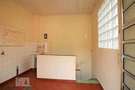 Casa à venda com 120m², 2 quartos e sem vagaÁrea de serviço 