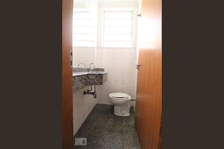 Casa à venda com 120m², 2 quartos e sem vagaLavabo 