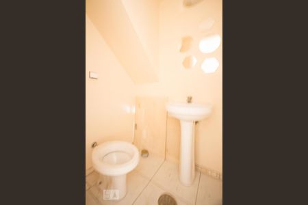 Casa à venda com 144m², 4 quartos e 2 vagasLavabo