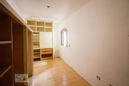 Casa à venda com 144m², 4 quartos e 2 vagasSuíte 2