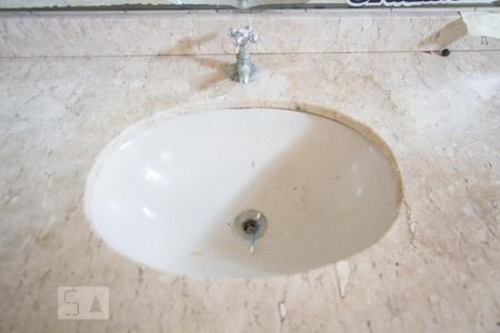 Casa à venda com 144m², 4 quartos e 2 vagasDetalhe Banheiro Suíte 2