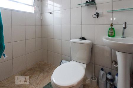 Casa à venda com 120m², 3 quartos e 1 vaga Casa à venda com 120m², 3 quartos e 1 vagaBanheiro da Suite