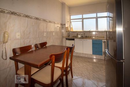 Apartamento à venda com 166m², 3 quartos e 2 vagas Apartamento à venda com 166m², 3 quartos e 2 vagasCozinha
