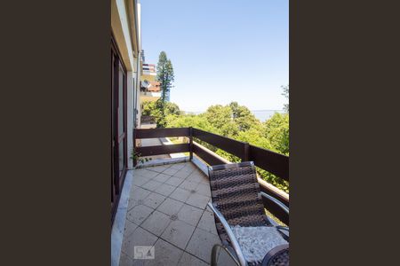 Apartamento à venda com 166m², 3 quartos e 2 vagas Apartamento à venda com 166m², 3 quartos e 2 vagasSacada