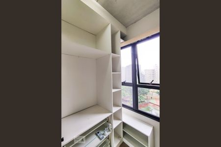 Apartamento para alugar com 140m², 1 quarto e 2 vagas Apartamento para alugar com 140m², 1 quarto e 2 vagasCloset