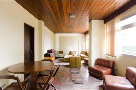 Apartamento à venda com 200m², 3 quartos e 2 vagasÁrea comum - Salão de festas