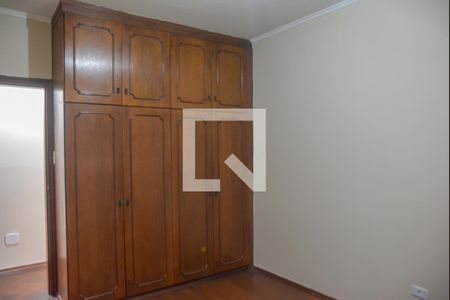 Apartamento à venda com 200m², 3 quartos e 2 vagasQuarto 2