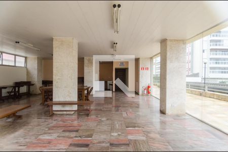 Apartamento à venda com 200m², 3 quartos e 2 vagasÁrea comum - Salão de festas