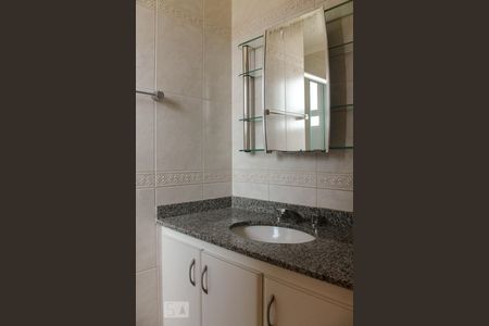 Banheiro de apartamento para alugar com 1 quarto, 56m² em Centro, Campinas