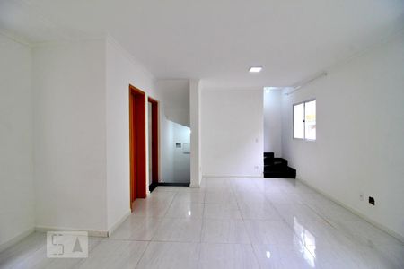 Sala de CasaCondominio com 3 quartos, 137m² Vila Assunção