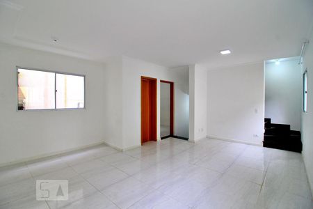 Sala de CasaCondominio com 3 quartos, 137m² Vila Assunção