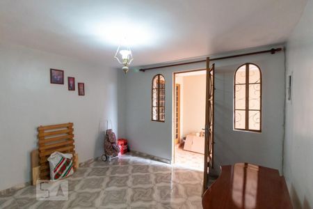 Casa à venda com 110m², 4 quartos e 1 vagaSala