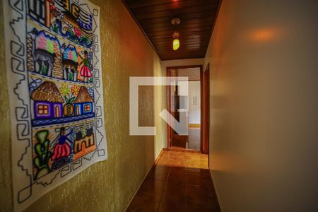 Corredor de casa à venda com 4 quartos, 250m² em Parque Boturussu, São Paulo