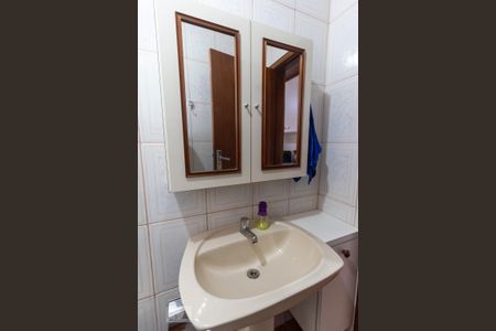 Casa à venda com 110m², 4 quartos e 1 vagaBanheiro 2