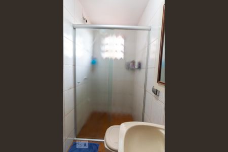 Casa à venda com 110m², 4 quartos e 1 vagaBanheiro 2