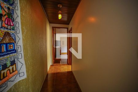 Corredor de casa à venda com 4 quartos, 250m² em Parque Boturussu, São Paulo