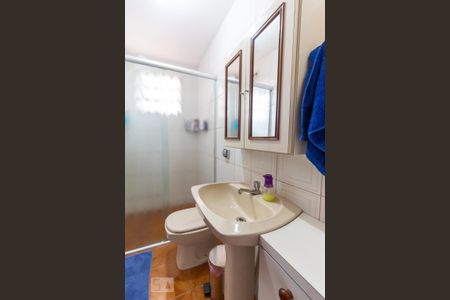 Casa à venda com 110m², 4 quartos e 1 vagaBanheiro 2