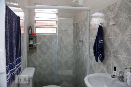 Banheiro da Suíte  de casa à venda com 4 quartos, 310m² em Jardim Maria Rosa, Taboão da Serra