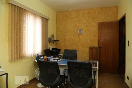 Casa à venda com 310m², 4 quartos e 3 vagasEscritório