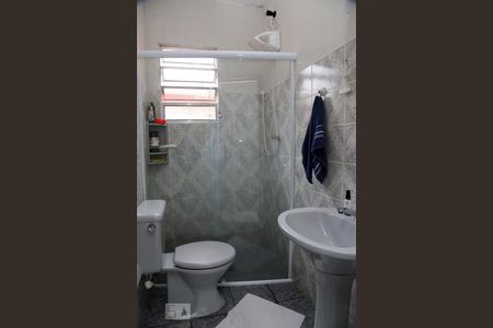 Banheiro da Suíte  de casa para alugar com 4 quartos, 310m² em Jardim Maria Rosa, Taboão da Serra