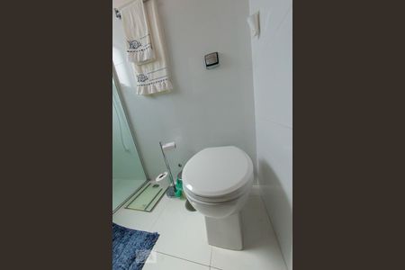 Apartamento à venda com 72m², 3 quartos e 1 vaga Apartamento à venda com 72m², 3 quartos e 1 vagaBanheiro