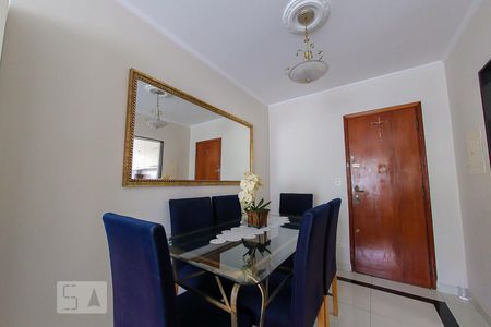 Apartamento à venda com 72m², 3 quartos e 1 vaga Apartamento à venda com 72m², 3 quartos e 1 vagaSala
