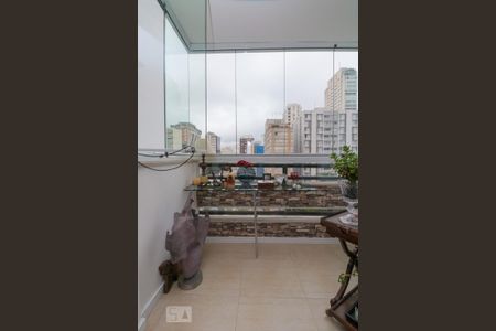 Apartamento para alugar com 70m², 1 quarto e 1 vagaVaranda