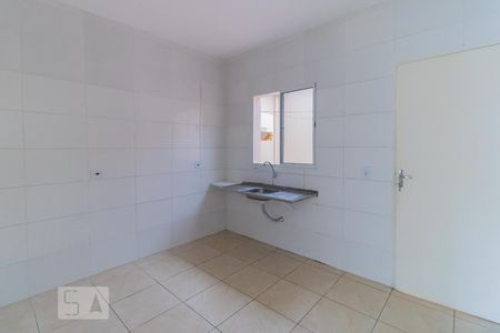 Casa de condomínio para alugar com 55m², 2 quartos e 2 vagasCozinha