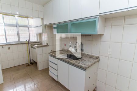 Apartamento à venda com 50m², 2 quartos e 1 vagaCozinha e Área de Serviço