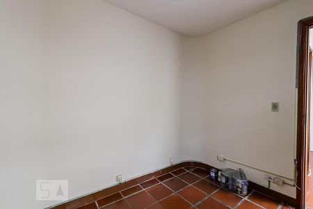 Casa à venda com 163m², 2 quartos e 2 vagasQuarto de Serviço