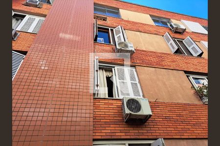 Apartamento à venda com 65m², 2 quartos e 1 vagaAdesivo na Janela