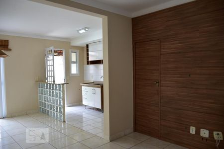 Sala/Cozinha de casa de condomínio para alugar com 2 quartos, 67m² em Jardim Interlagos, Hortolândia