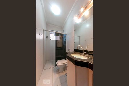 Casa de condomínio à venda com 68m², 2 quartos e 1 vagaBanheiro Social