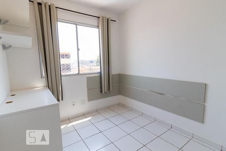 Quarto 2 de apartamento para alugar com 2 quartos, 45m² em Samambaia Norte (samambaia), Brasília