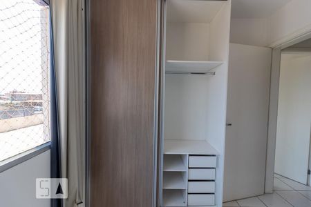 Quarto 1 de apartamento para alugar com 2 quartos, 45m² em Samambaia Norte (samambaia), Brasília
