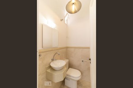 Lavabo de casa para alugar com 5 quartos, 300m² em Cambuci, São Paulo