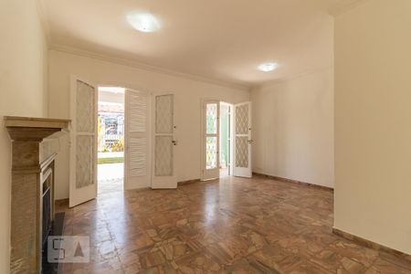 Sala de casa à venda com 5 quartos, 300m² em Cambuci, São Paulo