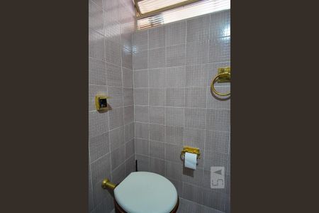 Casa à venda com 250m², 4 quartos e 2 vagasBanheiro Corredor